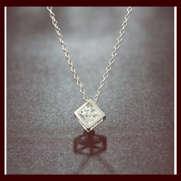 Jewelry - 💎NEW💎 18KT Plated 18” AAAA CZ Pendant